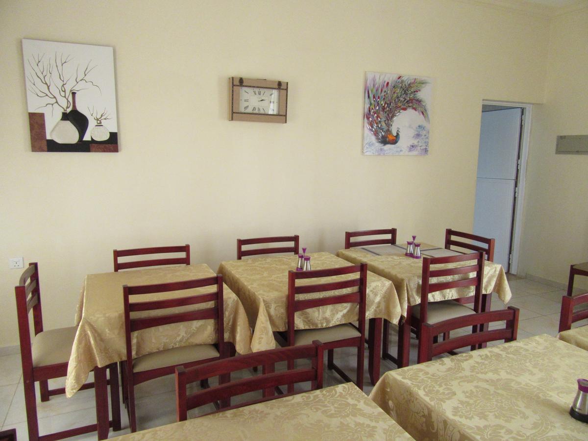 Al Ferdous Hotel Apartments Muskat Bagian luar foto