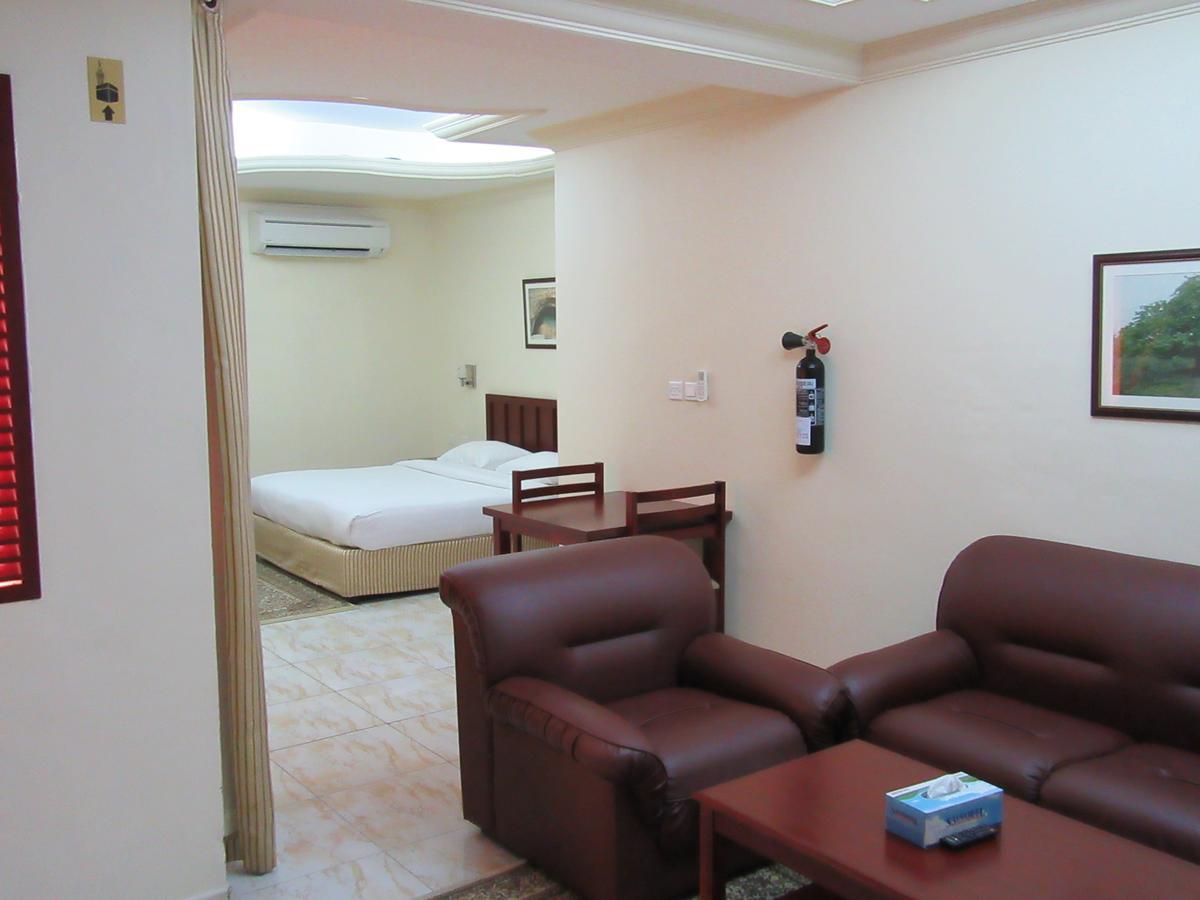 Al Ferdous Hotel Apartments Muskat Bagian luar foto